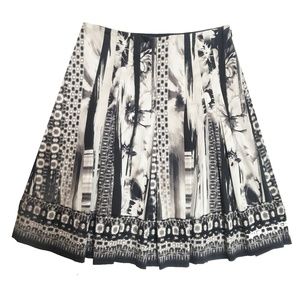 🎼 ELIE TAHARI PRINTED SKIRT